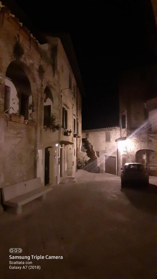 Il Paradiso Sopra Le Nuvole Peccioli Exterior foto